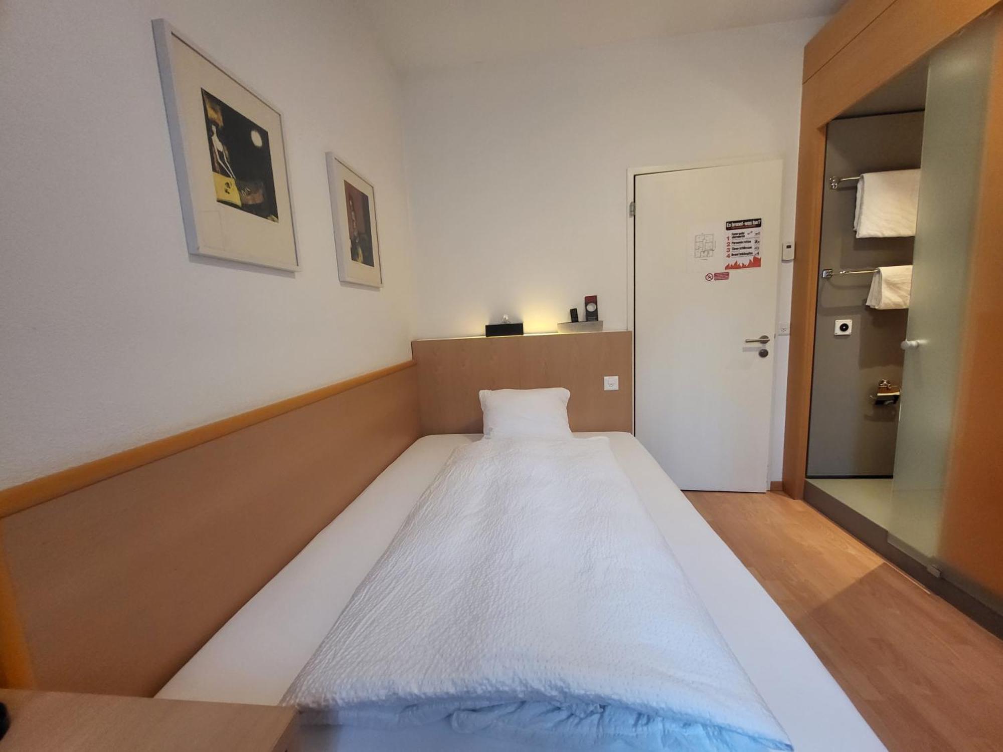 Hotel-Restaurant Eyholz Висп Номер фото